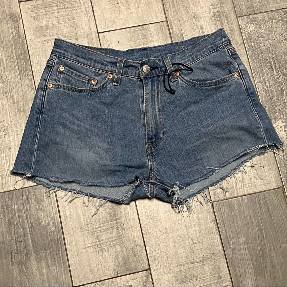 Levi’s 505 Cutoff Mid Rise Oversized Jean Jean Denim Short 30